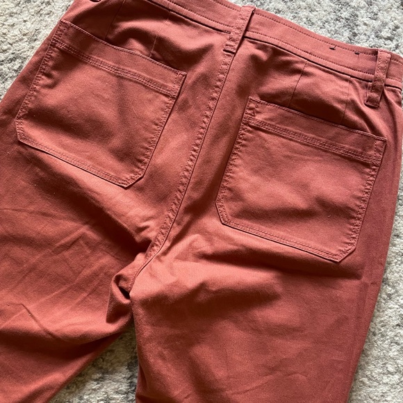 J crew fitted cargo slim fit rust terracotta color - Picture 5 of 6